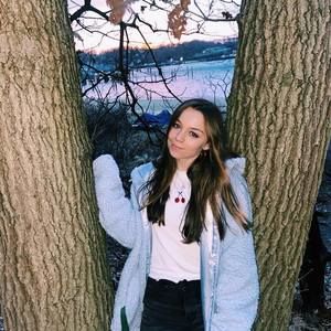 Meet your Posher, Megan